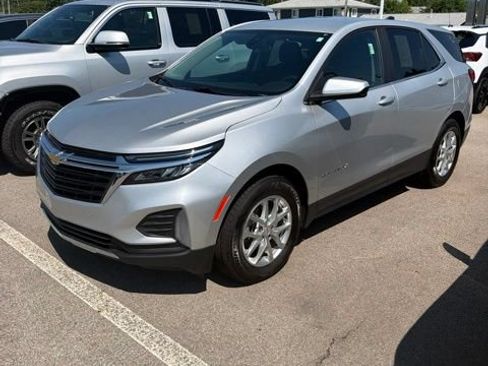 Used 2022 Chevrolet Equinox LT FWD image 1