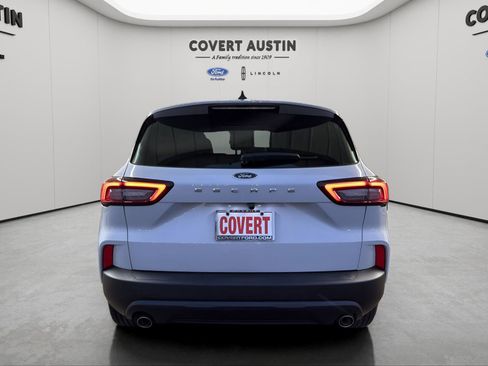 Certified 2025 Ford Escape ST-Line image 4