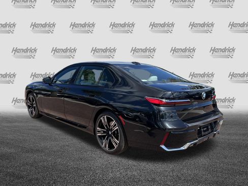 Certified 2025 BMW 740i RWD image 8