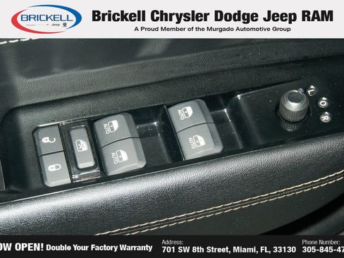 Used 2024 Jeep Wagoneer L Series II RWD image 33