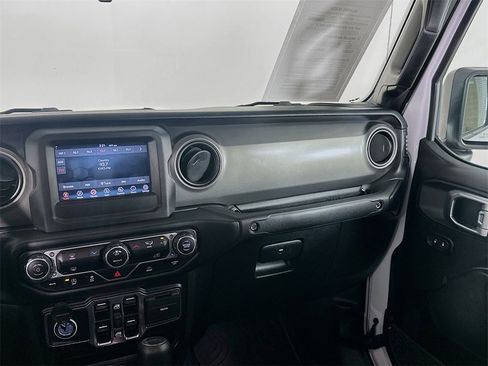 Used 2023 Jeep Gladiator Sport image 27