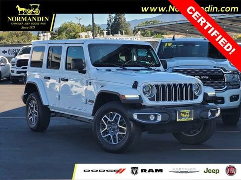 Certified 2025 Jeep Wrangler Unlimited Sahara AWD/4WD image 1