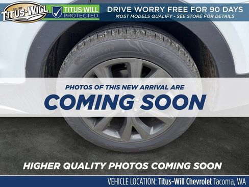 Used 2017 Hyundai Santa Fe Sport w/ Cargo Package AWD/4WD image 6