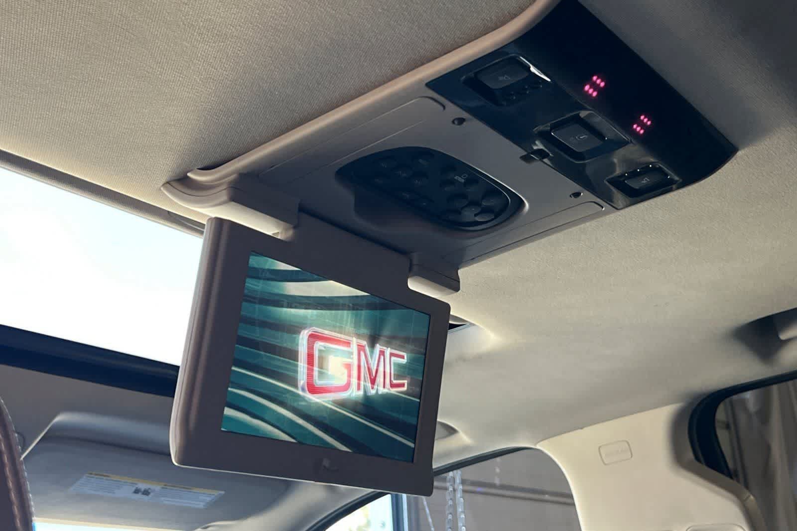 Used 2017 GMC Yukon Denali w/ Open Road Package RWD image 32
