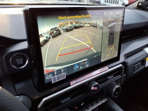 New 2025 Toyota 4Runner Limited w/ Tow Technology Package image 15