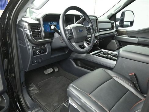 Used 2024 Ford F250 Lariat w/ Sport Appearance Package image 9