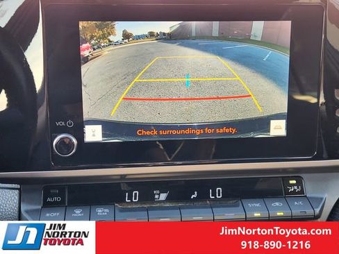 Used 2025 Toyota Camry SE image 20