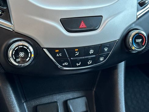 Used 2017 Chevrolet Cruze LS image 23