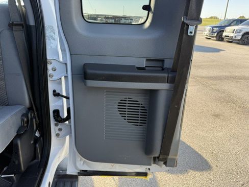 Used 2016 Ford F550 4x4 SuperCab Super Duty image 27