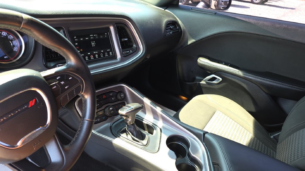 Used 2019 Dodge Challenger SXT RWD image 21