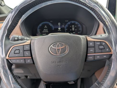 New 2026 Toyota Grand Highlander AWD Hybrid image 20