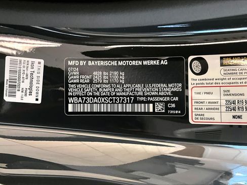 Used 2025 BMW M440i Coupe w/ Premium Package RWD image 30