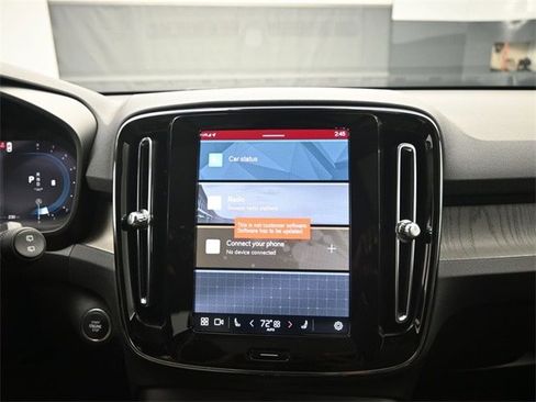New 2025 Volvo XC40 B5 Core w/ Protection Package Premier image 11