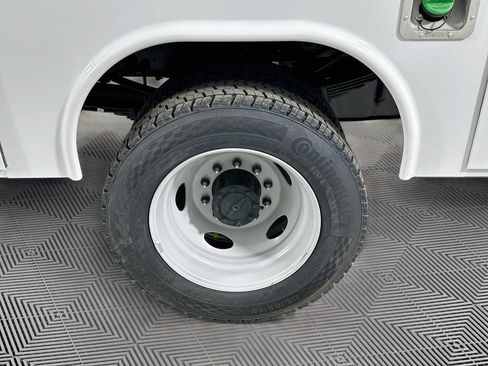 New 2026 Ford F450 XL AWD/4WD image 14
