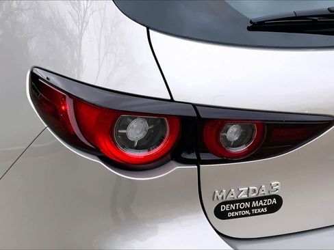 Used 2023 MAZDA MAZDA3 s image 27