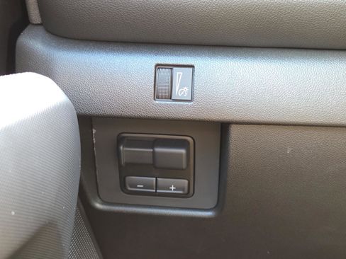 New 2025 Chevrolet Colorado LT w/ LT Convenience Package image 23