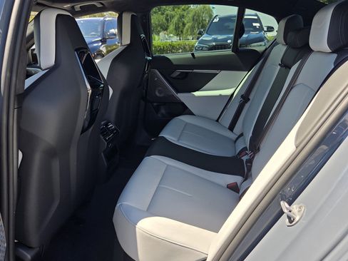 New 2027 BMW M5 w/ Carbon Package AWD/4WD image 11