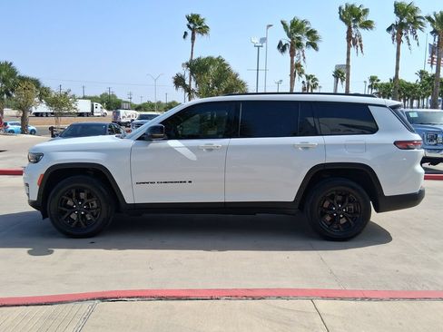 Used 2024 Jeep Grand Cherokee L Laredo RWD image 3