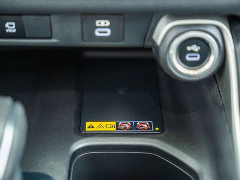 Used 2024 Toyota Grand Highlander AWD image 30