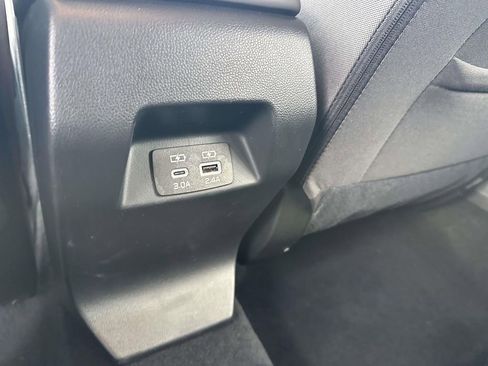 Certified 2025 Subaru Crosstrek 2.0i Premium image 9