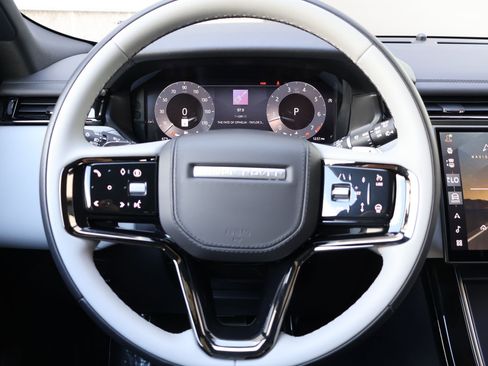Certified 2026 Land Rover Range Rover Velar Dynamic SE AWD/4WD image 15