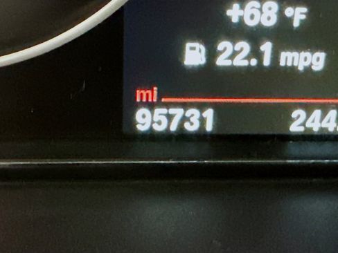 Used 2017 BMW 340i xDrive Sedan image 18