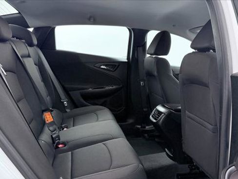 Used 2023 Chevrolet Malibu LT FWD image 19