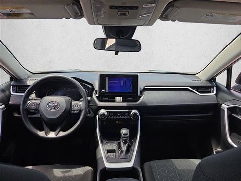 Used 2024 Toyota RAV4 XLE FWD image 12