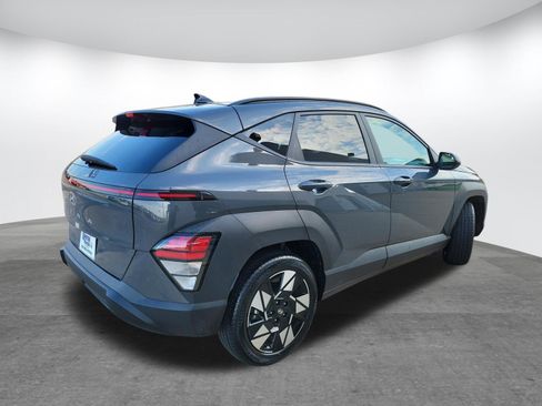 Used 2025 Hyundai Kona SEL FWD image 5