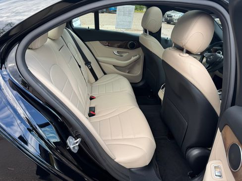 Used 2018 Mercedes-Benz C 300 Sedan image 12