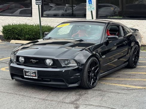 Used 2012 Ford Mustang GT Premium w/ HID Headlamps & Security Pkg RWD image 17