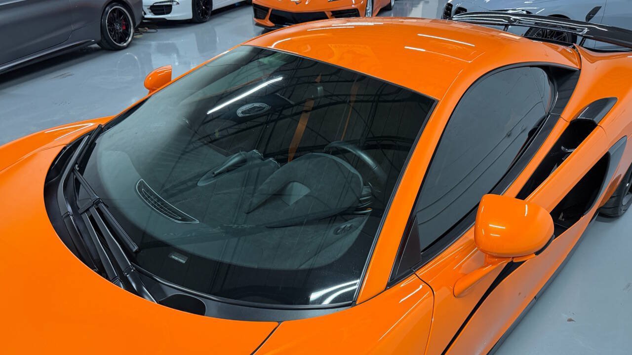 Used 2017 McLaren 570S Coupe RWD image 20