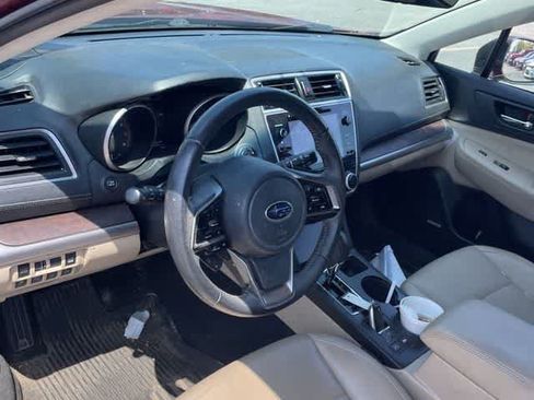 Used 2019 Subaru Outback 2.5i Limited AWD/4WD image 9