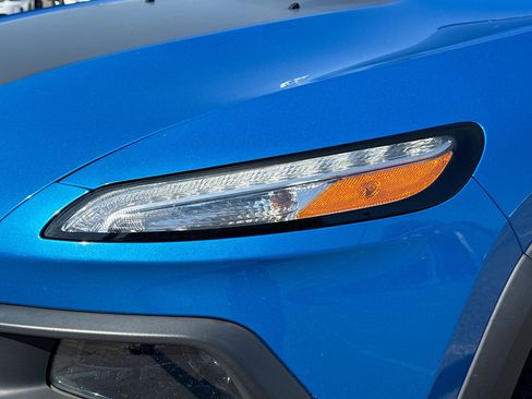 Used 2018 Jeep Cherokee Trailhawk w/ Quick Order Package 27L image 9