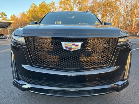 Used 2022 Cadillac Escalade Sport Platinum image 8