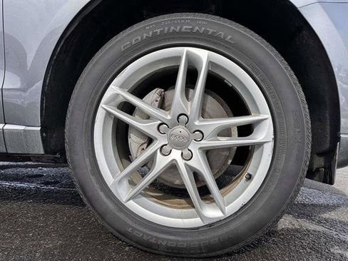 Used 2017 Audi Q5 2.0T Premium Plus w/ Technology Package image 6