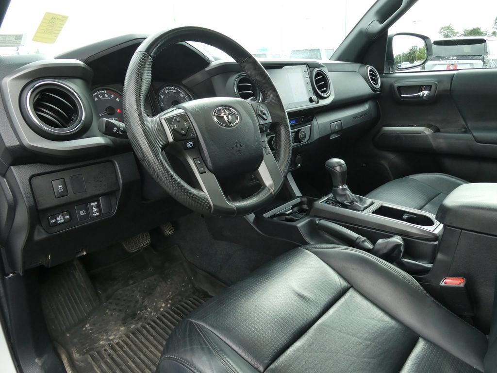 Used 2023 Toyota Tacoma TRD Sport w/ TRD Premium Sport Package AWD/4WD image 24