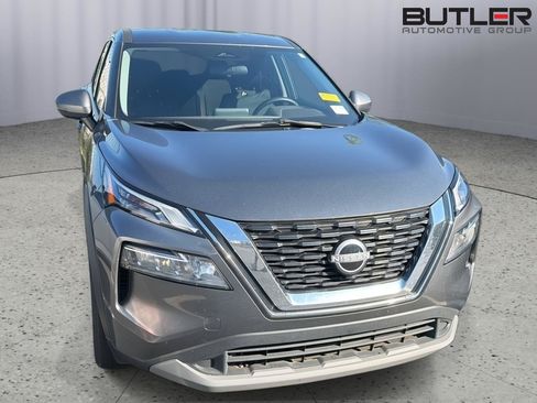 Used 2022 Nissan Rogue SV FWD image 4