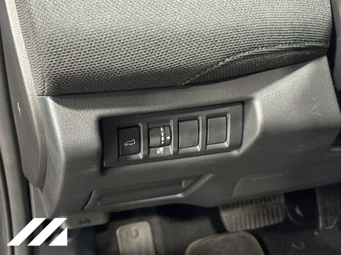 Used 2026 Subaru Outback Premium AWD/4WD image 10
