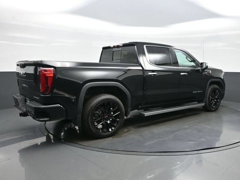 Used 2023 GMC Sierra 1500 Denali w/ Technology Package AWD/4WD image 8