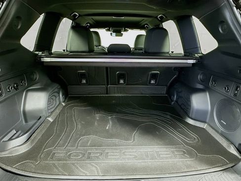 Used 2025 Subaru Forester Limited image 28