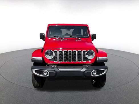 Used 2025 Jeep Wrangler Unlimited Sahara AWD/4WD image 3
