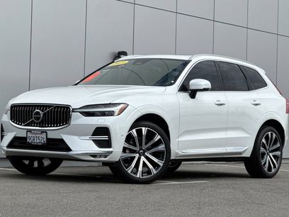 Used 2023 Volvo XC60 B5 Ultimate w/ Climate Package