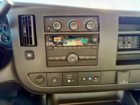 New 2025 GMC Savana 2500 w/ Driver Convenience Package RWD image 14