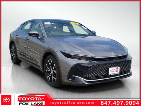 Used 2023 Toyota Crown AWD/4WD image 1