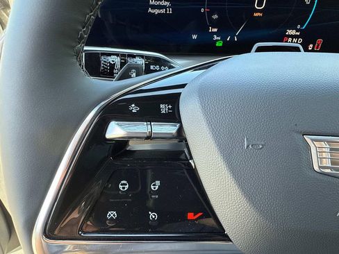 New 2026 Cadillac Vistiq Sport w/ LPO, Floor Liner Package image 30