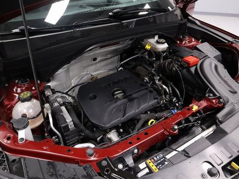 Used 2025 Chevrolet TrailBlazer LT w/ Driver Confidence Package image 15