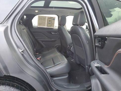 Used 2020 Jaguar F-PACE Prestige image 40