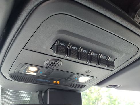 Used 2023 Ford Bronco Raptor AWD/4WD image 10