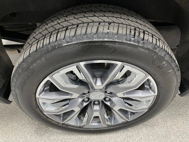 Used 2025 GMC Sierra 1500 Denali w/ Denali Reserve Package AWD/4WD image 17